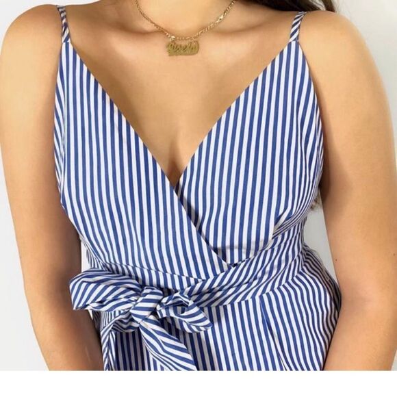 Finders Keepers Blue White Stripe Blow Your Mind Short Romper Waist Tie Sz L - Picture 9 of 13